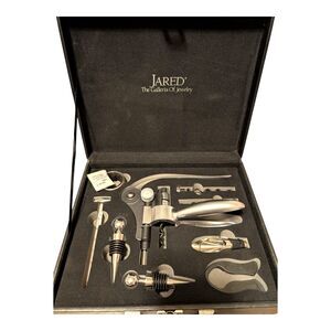 Jared "THE GALLERIA OF JEWELRY" Gift Wine Opener Tools Set in Velour Box New